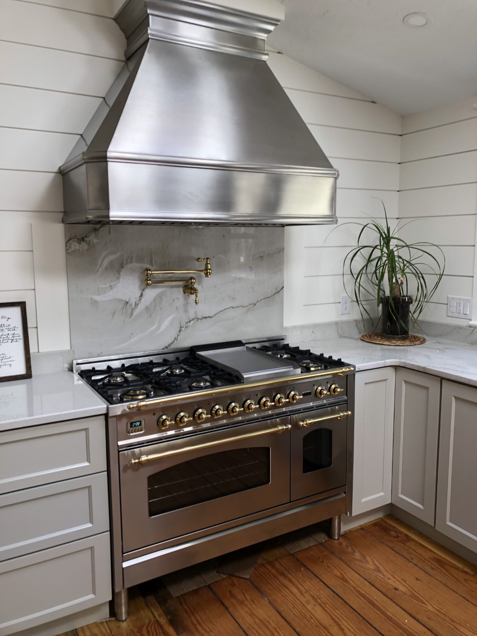 Los Angeles Custom Handcrafted Stainless Steel Range Hood